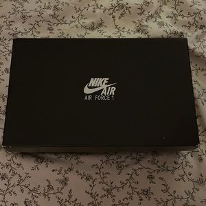 Nike Af1 platform, slightly used. Comes with original box and tissue paper